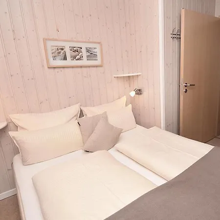 Holiday home Seeschwalbe *