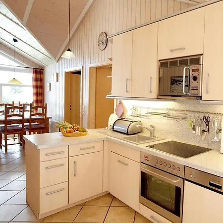 Holiday home Seeschwalbe Bliesdorf